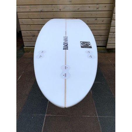 planche de surf blackwings 7'6 egg cristal clear