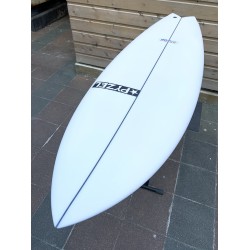 planche de surf pyzel astro pop 5'6 futures