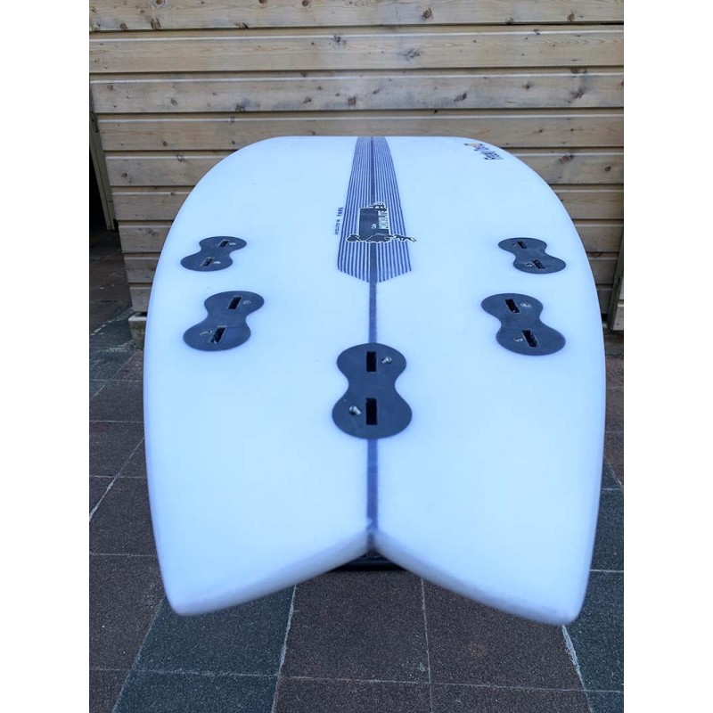 planche surf freaky toys 6'6 cube monolite epoxy