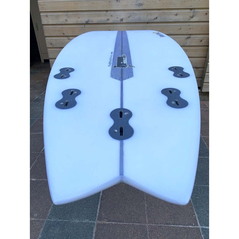 planche surf freaky toys 7'4 cube monolite epoxy