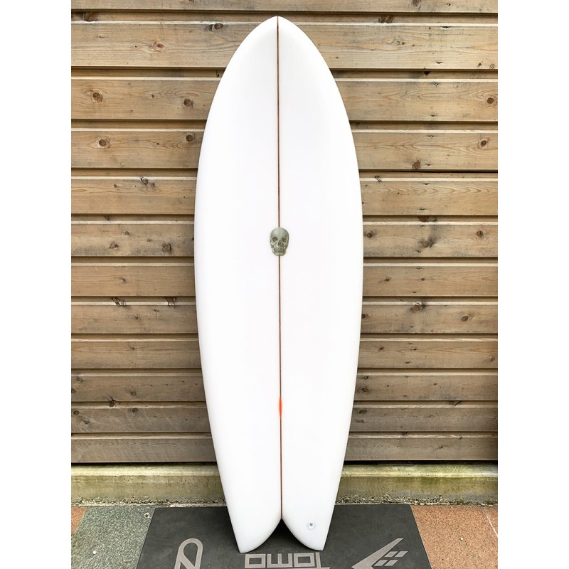 surf christenson 7'0 flat tracker sq box futures side fins