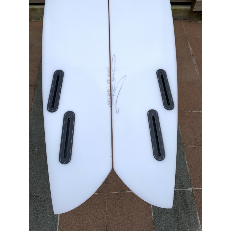 planche surf christenson 5'7 myconaut fish quad