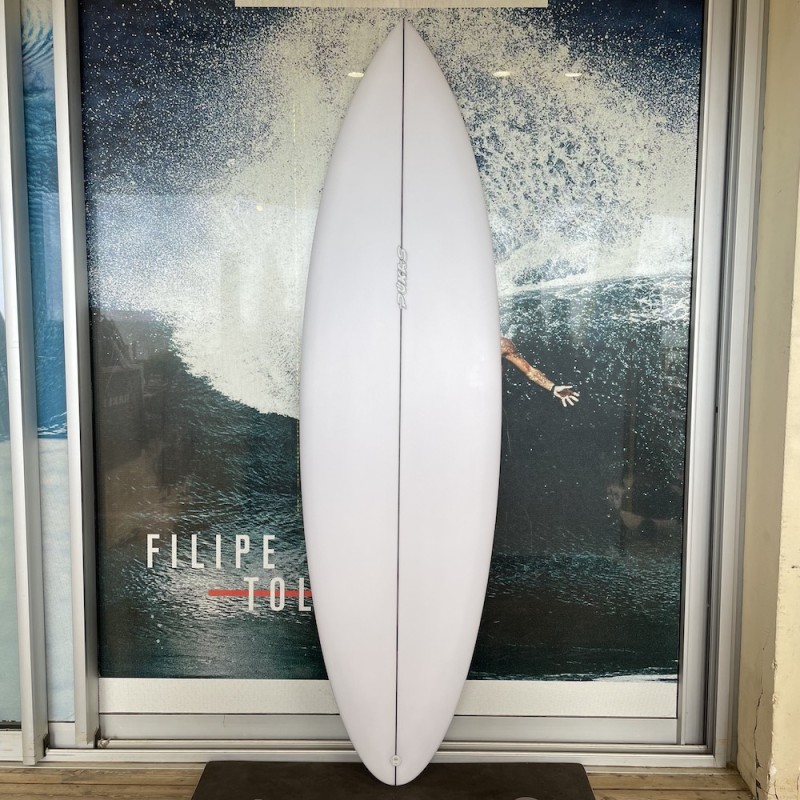 Planche de Surf Pukas Space Oddity 6'6 – David Santos – 3 Fins Futures